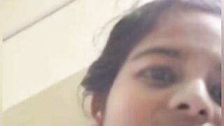 Tamil housewife show her full nude video
