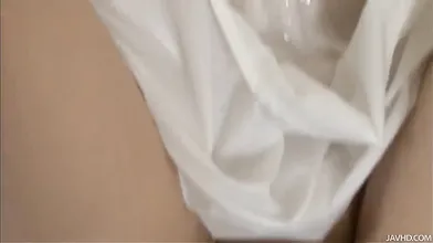 爆乳ロリ娘水森あおいの過激なパイずり