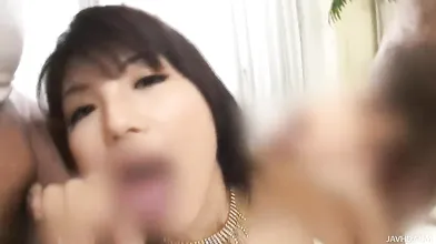 顔射が大好きなあずみんに連続ぶっかけ