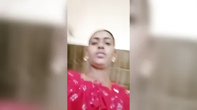 Tamil bhabi hot and sexy