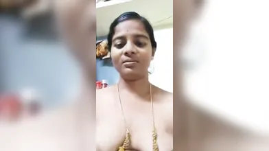 Tamil village sexy wife boobs show