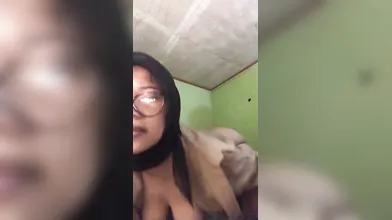 Mba Sarah Sange Dengan Baju Pramuka