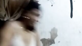 Aunty change dress self recording send to husband friend