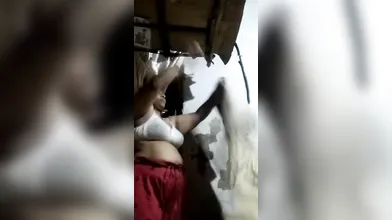 Aunty change dress self recording send to husband friend