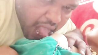 Tamil hot aunty boobs show