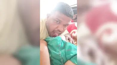 Tamil hot aunty boobs show