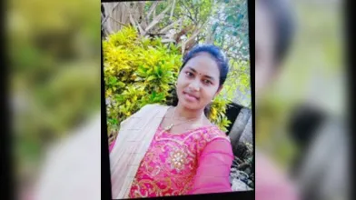 Tamil aunty nude bathing
