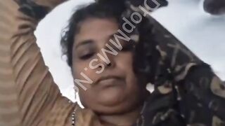 Tamil mallu aunty nude show part 1