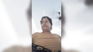 Tamil mallu aunty nude show part 1
