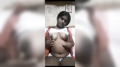 Sexy mallu girl show her full body