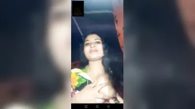 Mallu aunty show her melon video call