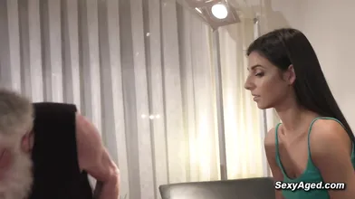 Naught teen Angela Allison fucks bearded old grandpa Kees