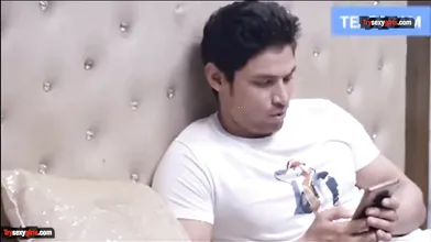 Bahu Ko Sasur Ne Choda Jabki Pati Nokarni Ke Sath Sex Kar Rha Tha