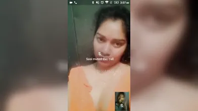 Sexy gf show her boobs on video call