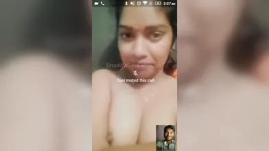 Sexy gf show her boobs on video call
