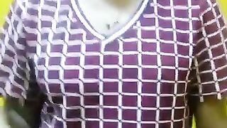 Tam girl nude show