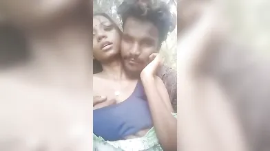 Mallu Young Couple Outdoor Sex