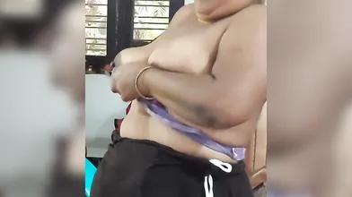 Tamil amma big boobs closeup show