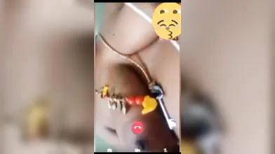 Tamil aunty show her nude in video call
