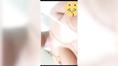 Tamil aunty show her nude in video call