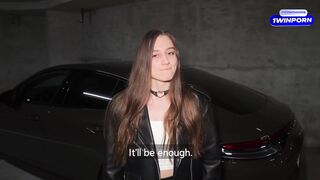 Notorious biotch gets facial from parking lot attendant's big boner - kinky tabo