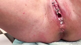 Pola Fingerings Anal Masturbate And Pee On The End