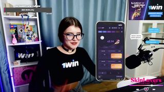 Twitch streamer bare Skinloverss gave herself to me during a donation fountain -