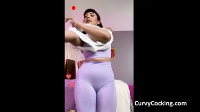 Big booty Latina uses cock to gain more views