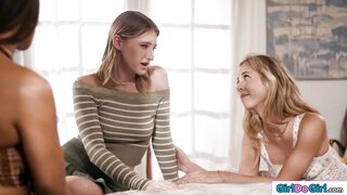 Three new girlfriends decide to celebrate with lesbian sex