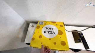 An 18-year-old light-haired courier lost an order, but found a surefire way to a