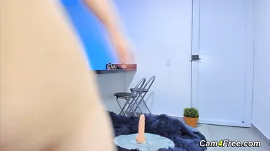 Big Tit Bombshell Rides to a Creamy Climax