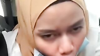 Awek Tudung Rakus