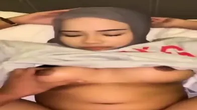 Awek Tudung Cantik 9 Minit