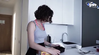 Sultry cleanser lass in hotel room gives the greatest bj ever! - XXX!