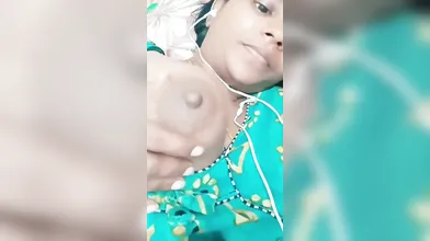 Tamil bhabi boobs pressing