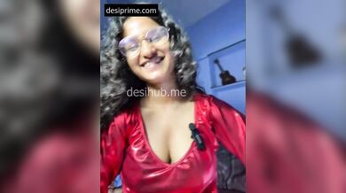 Indian teen girl masturbating