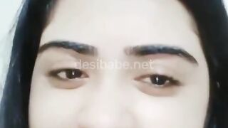 Desi Indian girl live on stripchat showing boobs and nudes