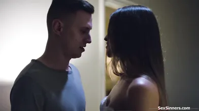 Im licking and fucking my stepsis HOTTEST gf in the hallway