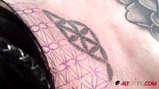 Janey Doe Got Neck Tattoo and Double Blowjob