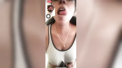 Aubty show her boobs on video call