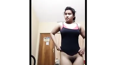 Slim girl make video for lover