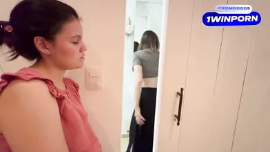 My inexperienced gf conforms my public bathroom lovemaking orders, resulting in