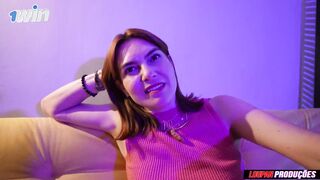 Sexy mega-bitch gives blowjob and gets fucked stiff in public by pelada Reh Quee