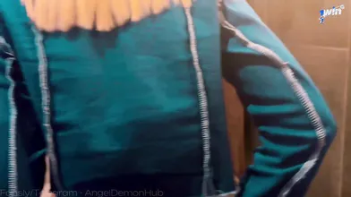 Blowjob in public with jizz in mouth, plumbed a tramp in nightclub toilet on fir