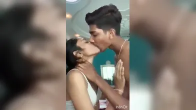 Tamil Teen Couple Viral