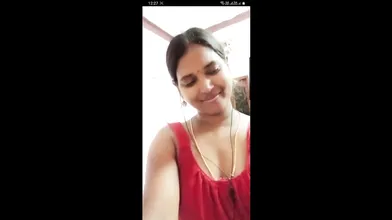 Madurai, Tamil Sexy Aunty In Chimmies With Hard Nipples
