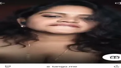 Tamil Moratu Kaaji Aunty Shows Her Boobs Ok Tango