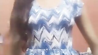 Slim girl show her full nude body