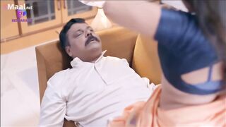 Desi Bhabhi Full Romance In House When No One At