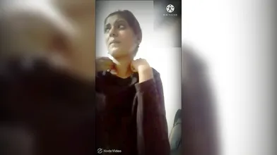 Insta girl show her boobs